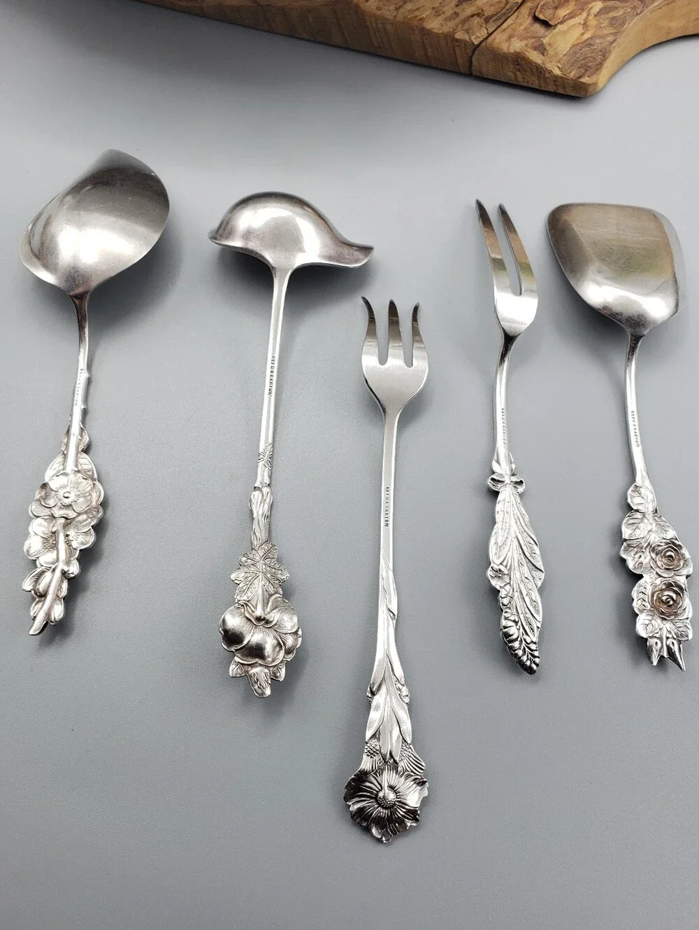 Reed & Barton 5p Vintage COMPLETE Set Utensils Silverplate - Harlequin Floral